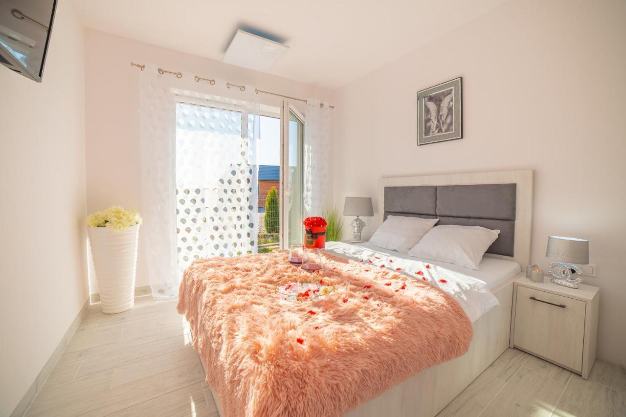 Apartamenty Scarlet Ujście-Darłowskie Dış mekan fotoğraf